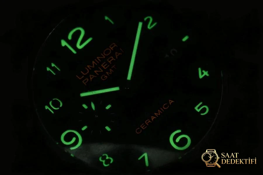 VS Factory Panerai PAM00438 V4 yükseltilmiş sürüm seramik saat incelemesi - Bilekte Duruş ve Kasa Orantısı