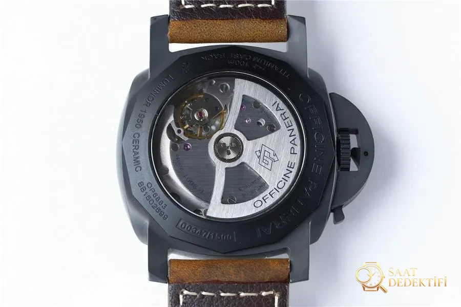 VS Factory Panerai PAM00441 Seramik Klasik Model Kol Saati - Arka Kapak ve Mekanizma Detayı