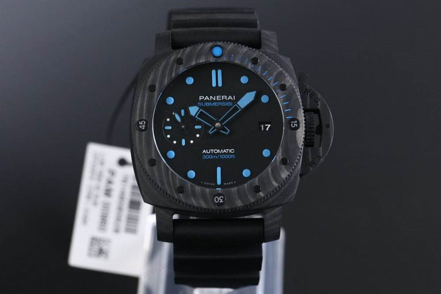 VS Factory Panerai PAM00960 Karbon Fiber Saat İncelemesi — 1. fotoğraf