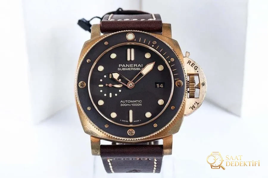 Panerai PAM00968 VS Factory İncelemesi - Ön Görünüm ve Kasa Tasarımı