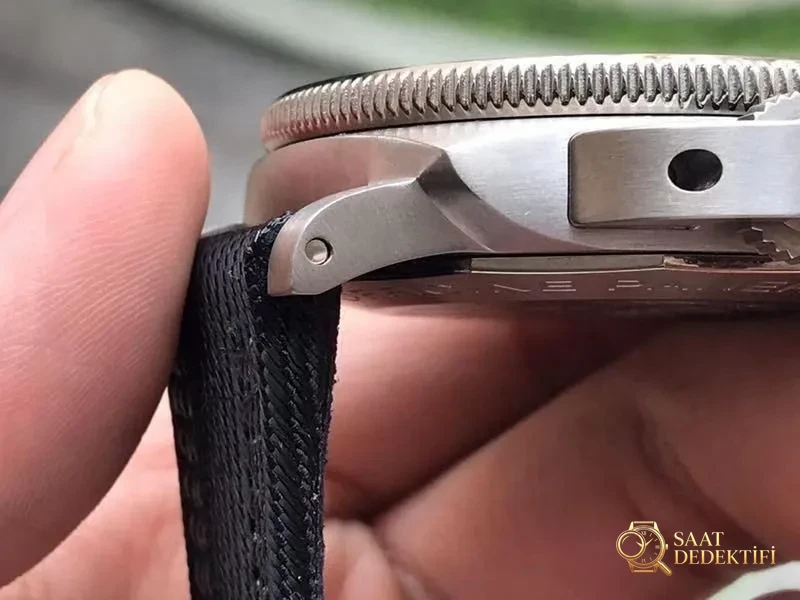 VS Factory Panerai PAM00984 saat incelemesi - Klips Kilidi ve Lazer Damgalar
