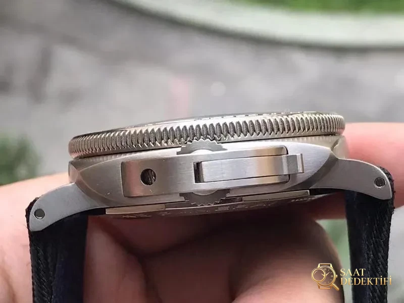 VS Factory Panerai PAM00984 saat incelemesi - Fosfor ve Super-LumiNova Gece Görünümü