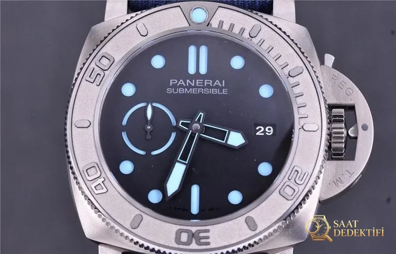 VS Factory Panerai PAM00985 saat incelemesi - Arka Kapak ve Mekanizma Detayı