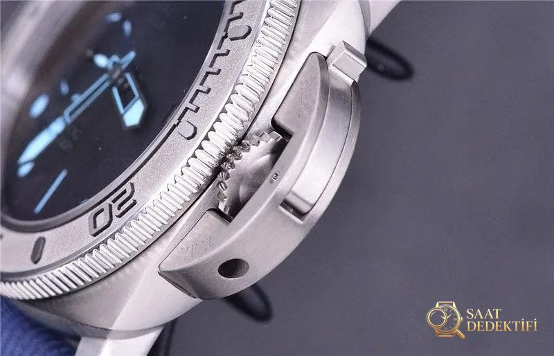 VS Factory Panerai PAM00985 saat incelemesi - Bilezik, Toka ve Klips Mekanizması
