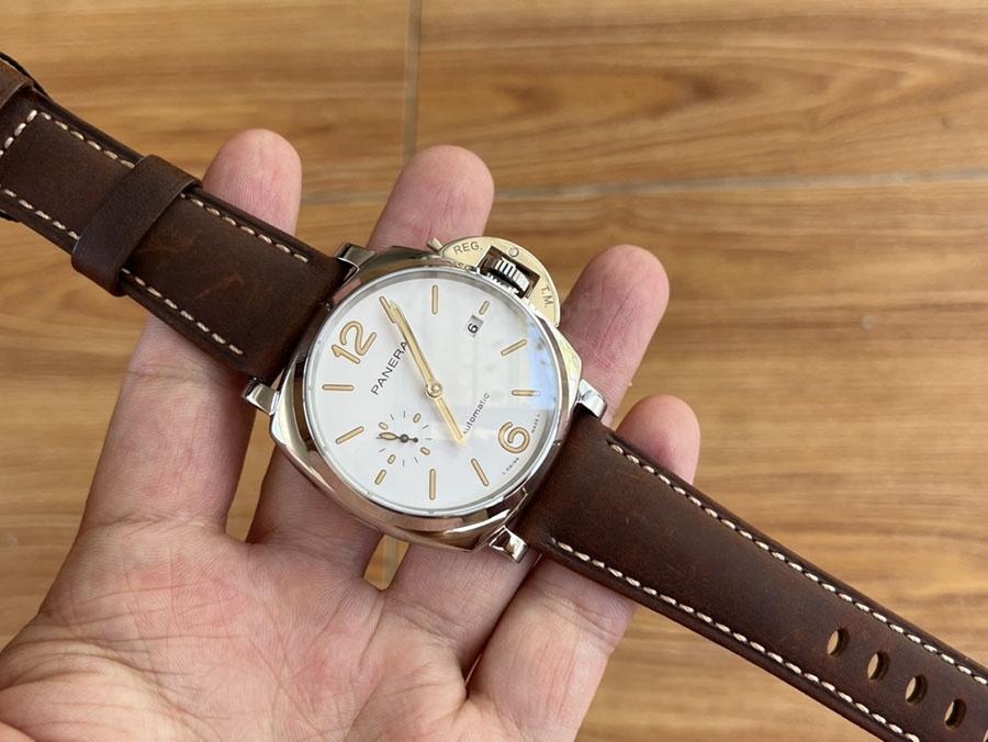 VS Factory Panerai PAM01046 replika saat - VS saat — 1. fotoğraf