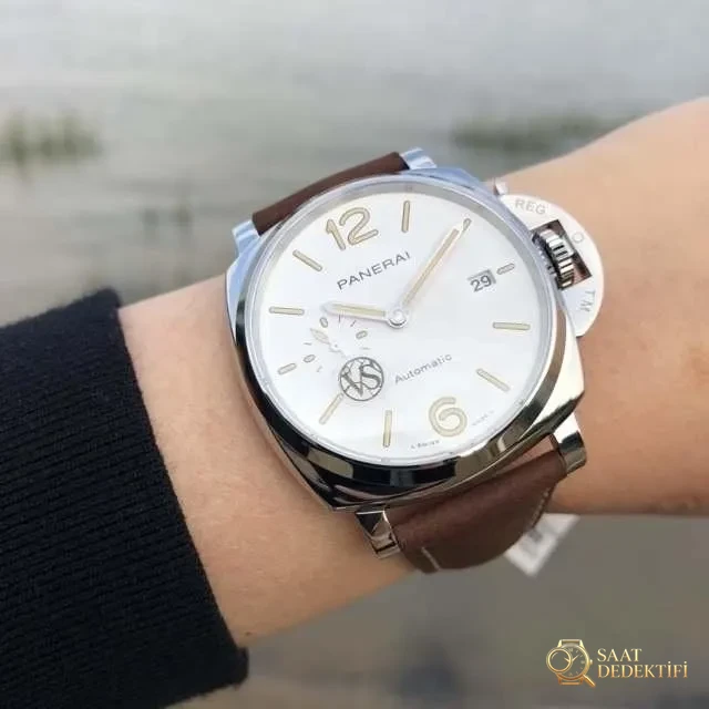 VS Factory Panerai PAM01046 saat incelemesi - Bilezik, Toka ve Klips Mekanizması