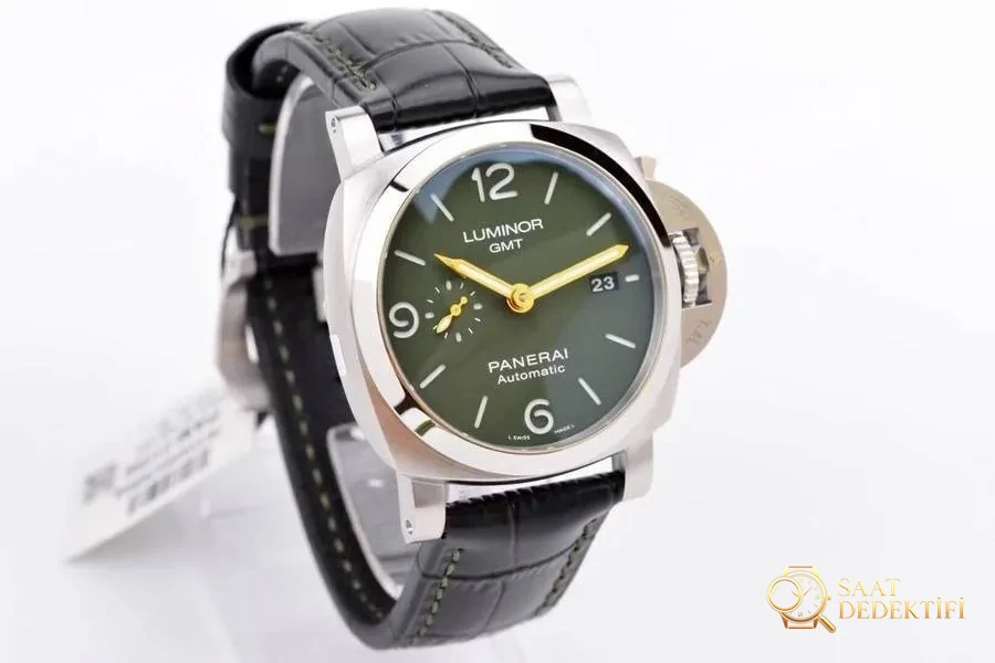 VS Factory Panerai PAM01056 Saat İncelemesi - Arka Kapak ve Mekanizma Detayı