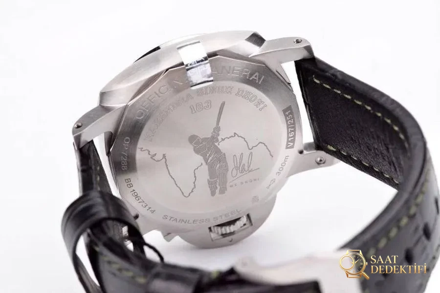 VS Factory Panerai PAM01056 Saat İncelemesi - Fosfor ve Super-LumiNova Gece Görünümü