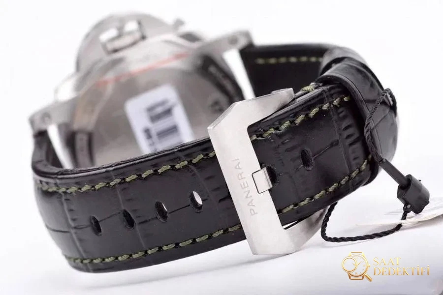 VS Factory Panerai PAM01056 Saat İncelemesi - Mekanizma Zemberek ve Balans Detayı