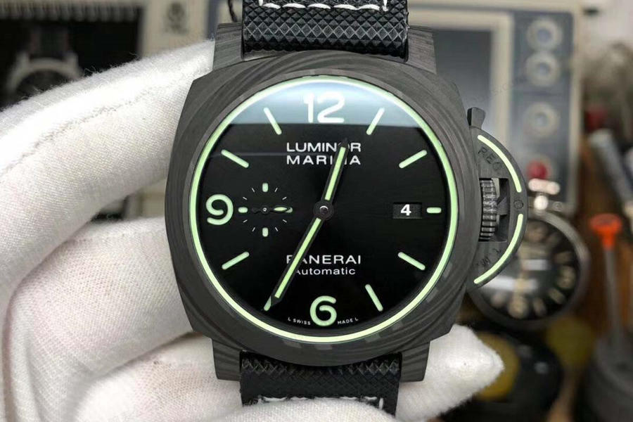 VS Factory Panerai PAM01118 Karbon Fiber Saat İşçilik Detayları İncelemesi — 3. fotoğraf