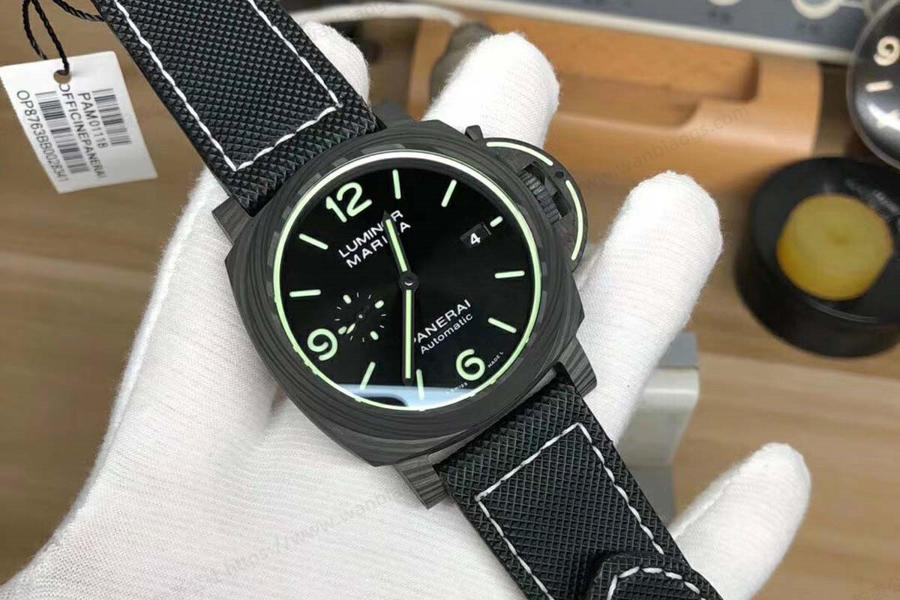VS Factory Panerai PAM01118 Karbon Fiber Saat İşçilik Detayları İncelemesi — 5. fotoğraf