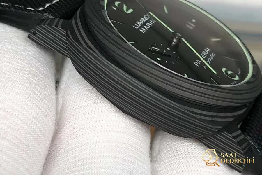 VS Factory Panerai PAM01118 Karbon Fiber Saat İşçilik Detayları İncelemesi - Bilekte Duruş ve Kasa Orantısı