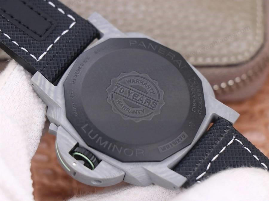 VS Factory Panerai PAM01119 bazalt fiber kasalı tam lumeli saat incelemesi — 5. fotoğraf