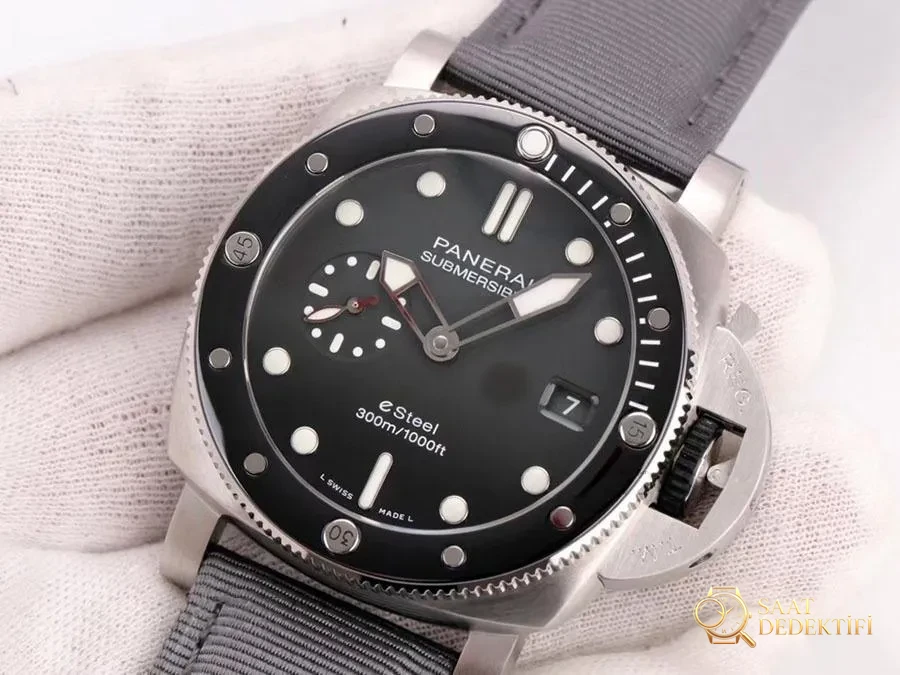 VS Factory Panerai PAM01288 replika saat - VS saat - Arka Kapak ve Mekanizma Detayı