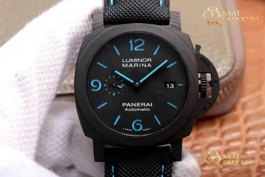 VS Factory Panerai PAM01661 Karbon Fiber Saat İncelemesi - Arka Kapak ve Mekanizma Detayı