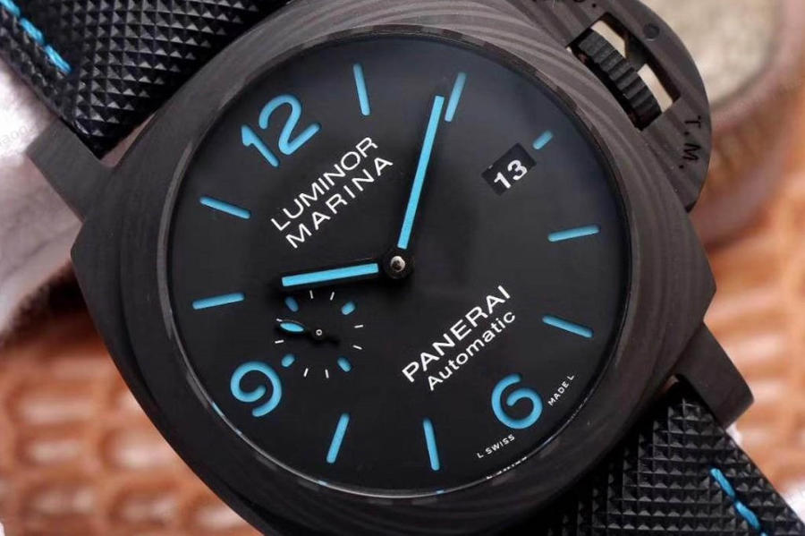 VS Factory Panerai PAM01661 Karbon Fiber Saat İncelemesi — 6. fotoğraf