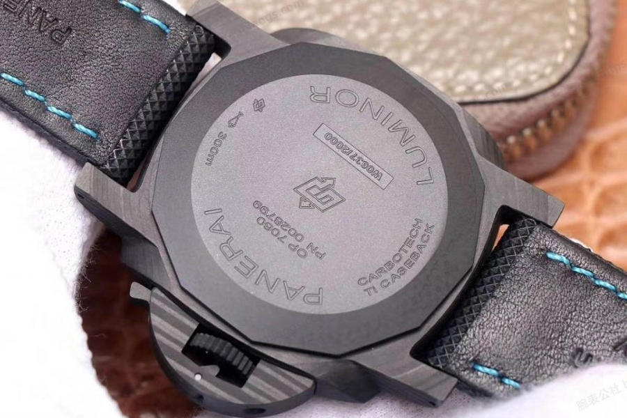 VS Factory Panerai PAM01661 Karbon Fiber Saat İncelemesi — 9. fotoğraf
