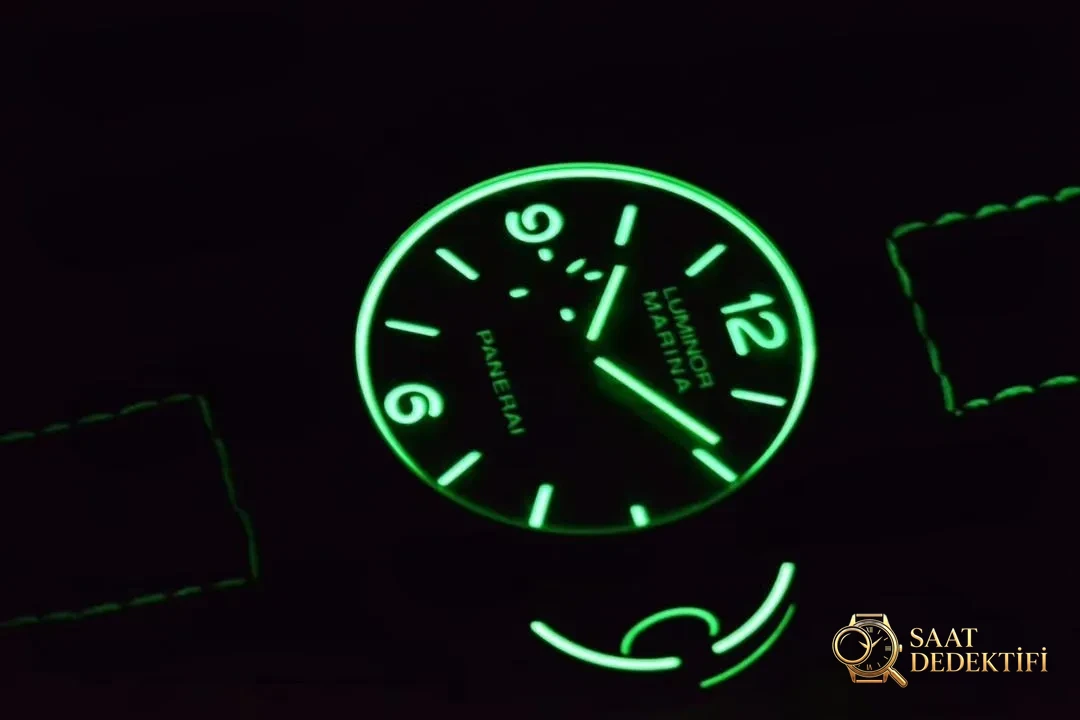 VS Factory Panerai PAM1118 karbon fiber saatin işçiliği iyi mi? - Mekanizma Zemberek ve Balans Detayı