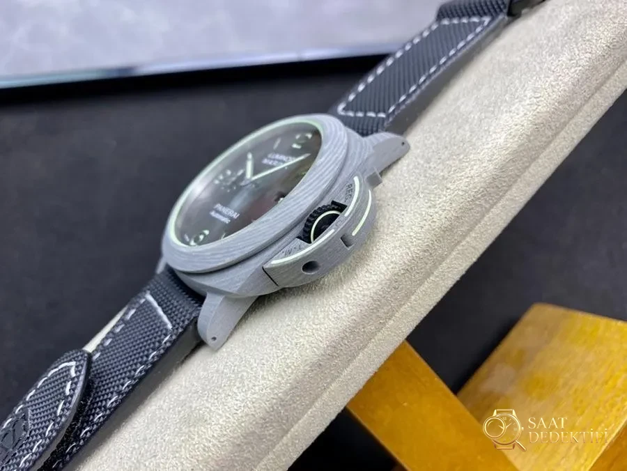VS Factory Panerai PAM1119 Replika Saat - VS Watch - Arka Kapak ve Mekanizma Detayı