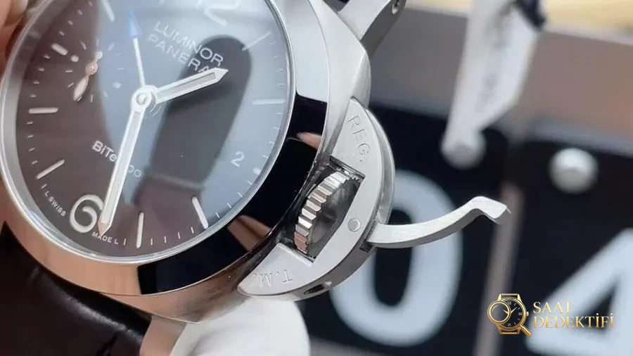 VS Factory Panerai PAM1365 Replika Kol Saati - VS Saat - Arka Kapak ve Mekanizma Detayı