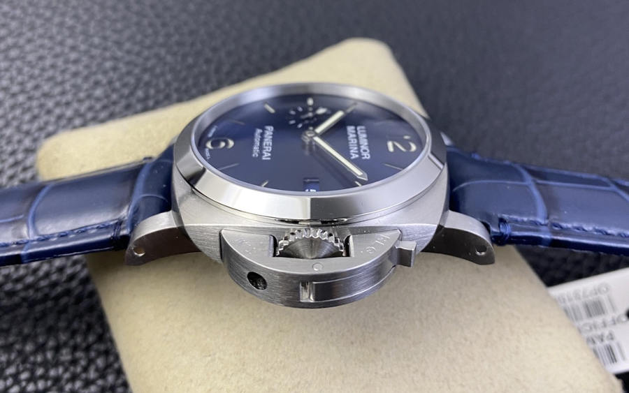 VS Factory Panerai PAM1393 – Şık ve her tarza uyan 42 mm saat incelemesi — 4. fotoğraf