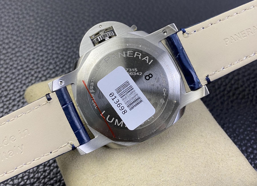 VS Factory Panerai PAM1393 – Şık ve her tarza uyan 42 mm saat incelemesi — 5. fotoğraf