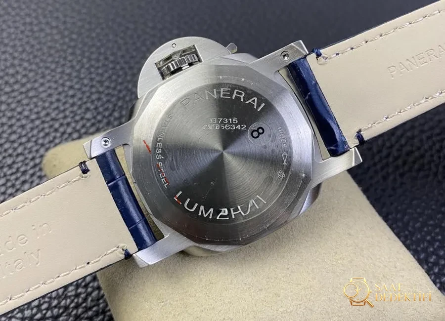 VS Factory Panerai PAM1393 – Şık ve her tarza uyan 42 mm saat incelemesi - Bilezik, Toka ve Klips Mekanizması