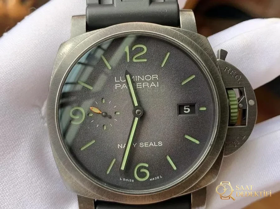 Panerai PAM1412 VS Factory İncelemesi - Ön Görünüm ve Kasa Tasarımı