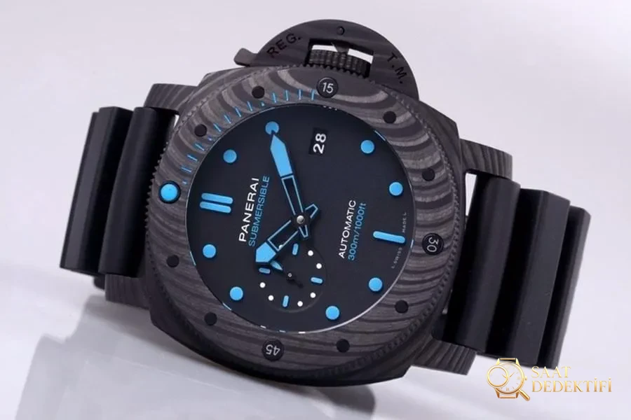 Panerai Luminor Submersible PAM1616 VS Factory İncelemesi - Ön Görünüm ve Kasa Tasarımı