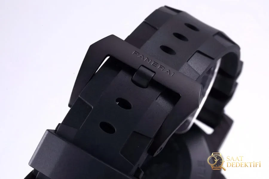 VS Factory Panerai PAM1616 Replika Saat - VS - Fosfor ve Super-LumiNova Gece Görünümü