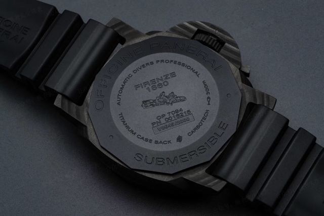 VS Factory Panerai PAM1616 Sert Erkek Tarzı Karbon Fiber Kol Saati İncelemesi — 5. fotoğraf
