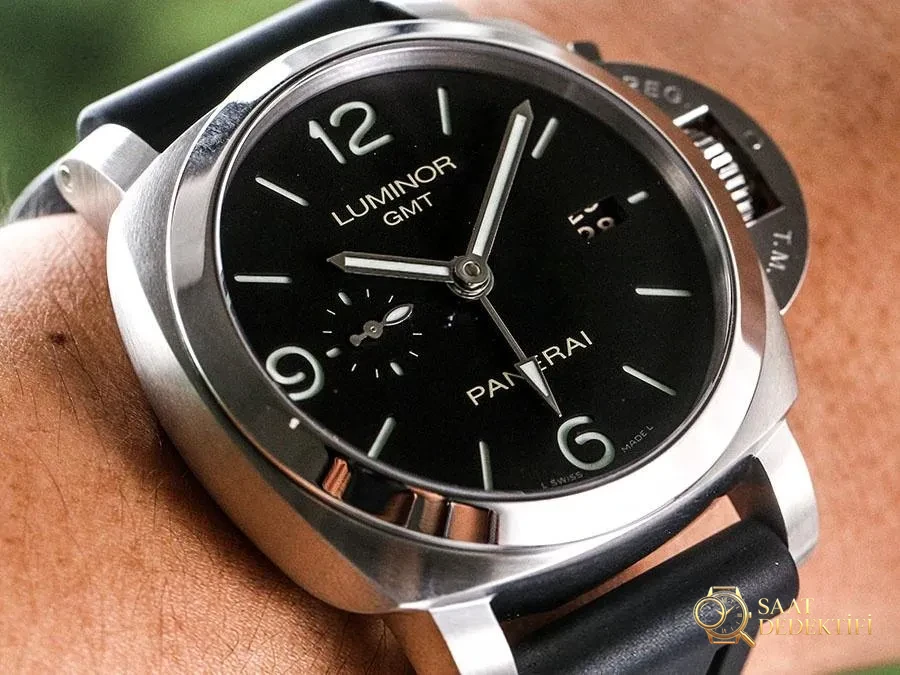 Panerai PAM320 VS Factory İncelemesi - Ön Görünüm ve Kasa Tasarımı