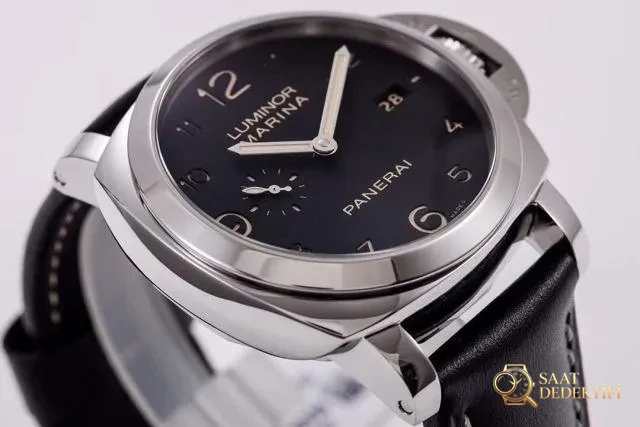VS Factory Panerai PAM359 v2 saat incelemesi - Arka Kapak ve Mekanizma Detayı