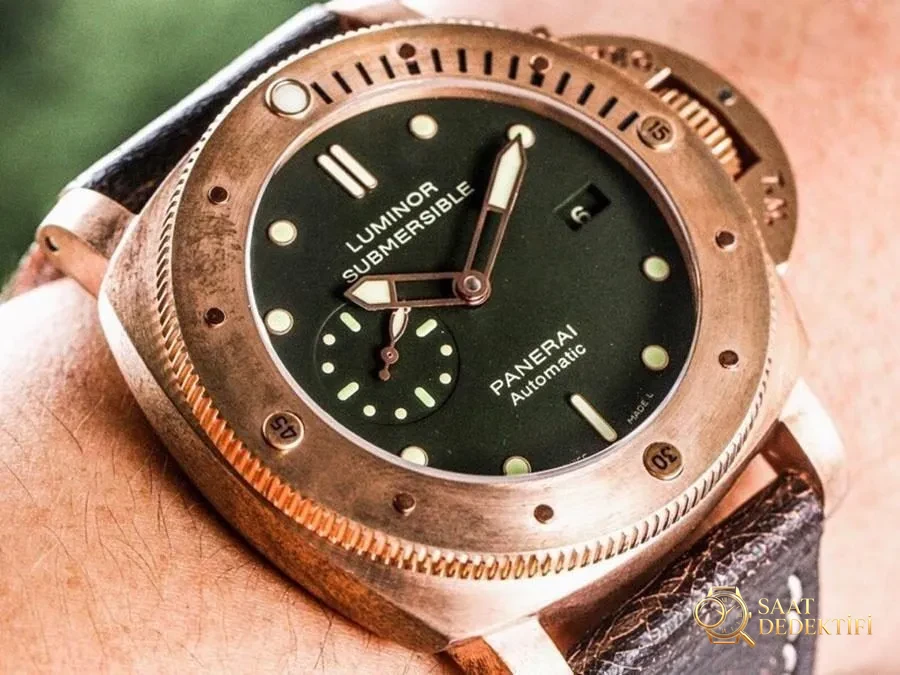 VS Factory Panerai PAM382 replika kol saati - VS saat - Arka Kapak ve Mekanizma Detayı