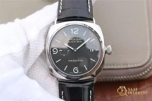 VS Factory Panerai pam388 V2 versiyonu RADIOMIR serisi klasik köprüsüz 45 mm replika saat nasıl? Kalitesi nasıl? - Arka Kapak ve Mekanizma Detayı
