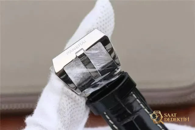 VS Factory Panerai pam388 V2 versiyonu RADIOMIR serisi klasik köprüsüz 45 mm replika saat nasıl? Kalitesi nasıl? - Arka Kapak Gravür ve Seri Numarası