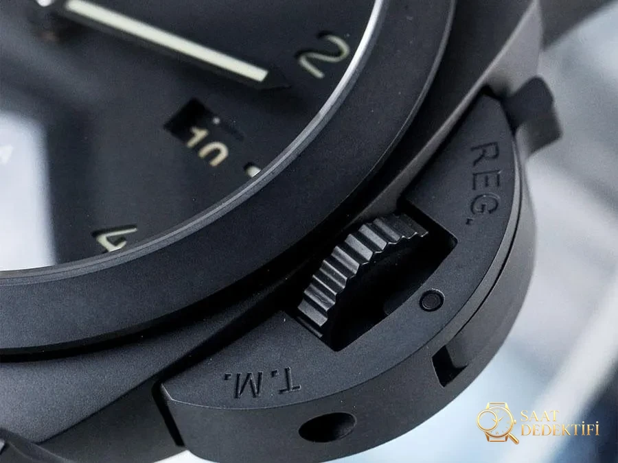 VS Factory Panerai PAM438 Replika Saat - VS Saat - Arka Kapak ve Mekanizma Detayı