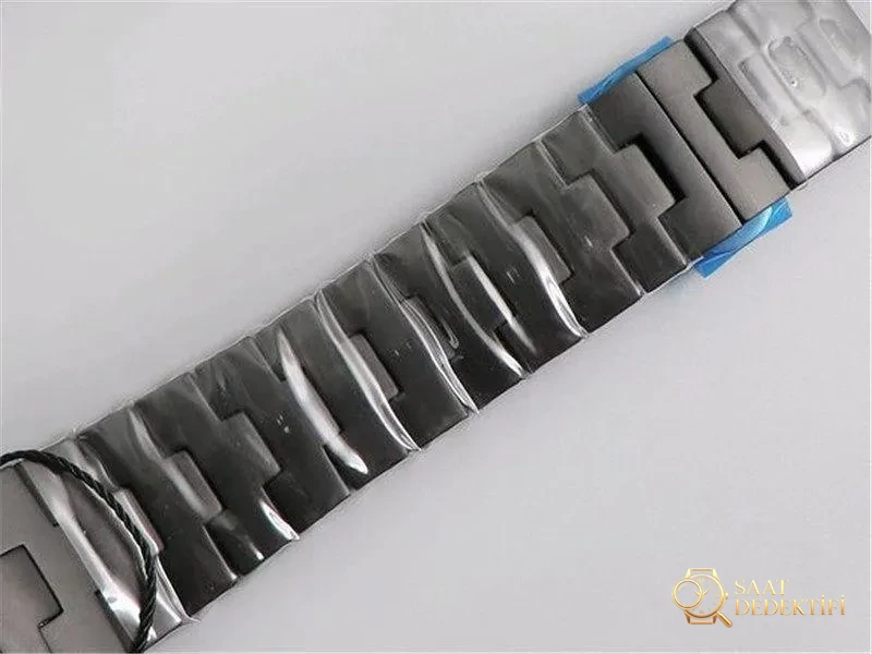 VS Factory Panerai PAM438 Saat İncelemesi - Klips Kilidi ve Lazer Damgalar