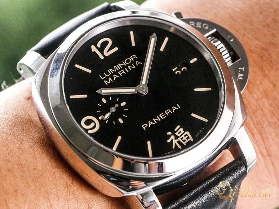 Panerai PAM498 VS Factory İncelemesi - Ön Görünüm ve Kasa Tasarımı