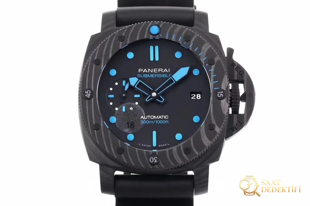 VS Factory Panerai Submersible PAM960 Sun Yang tarzı 1616 küçük boy 42 MM replika kol saati - Arka Kapak ve Mekanizma Detayı