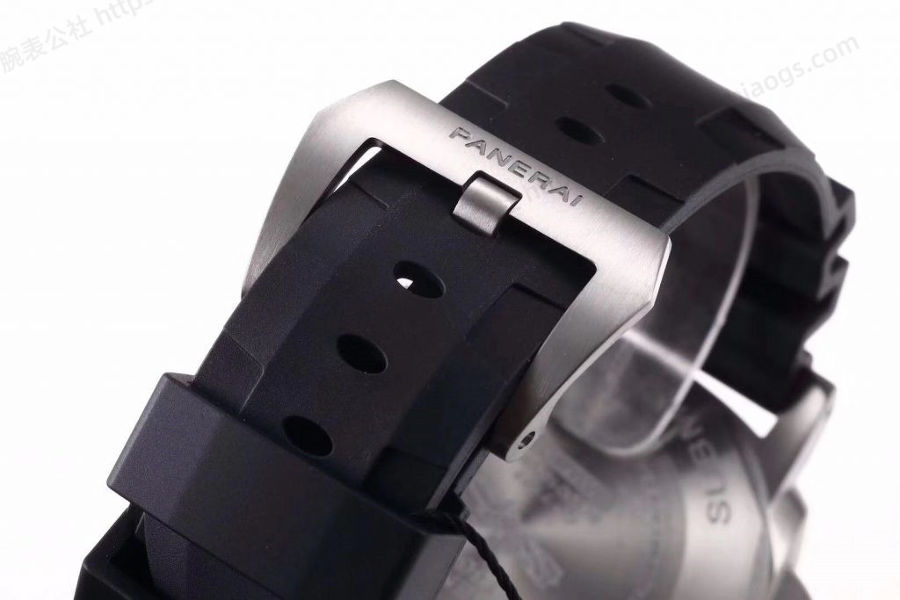 VS Factory Panerai Submersible serisi PAM00799 saat incelemesi — 8. fotoğraf