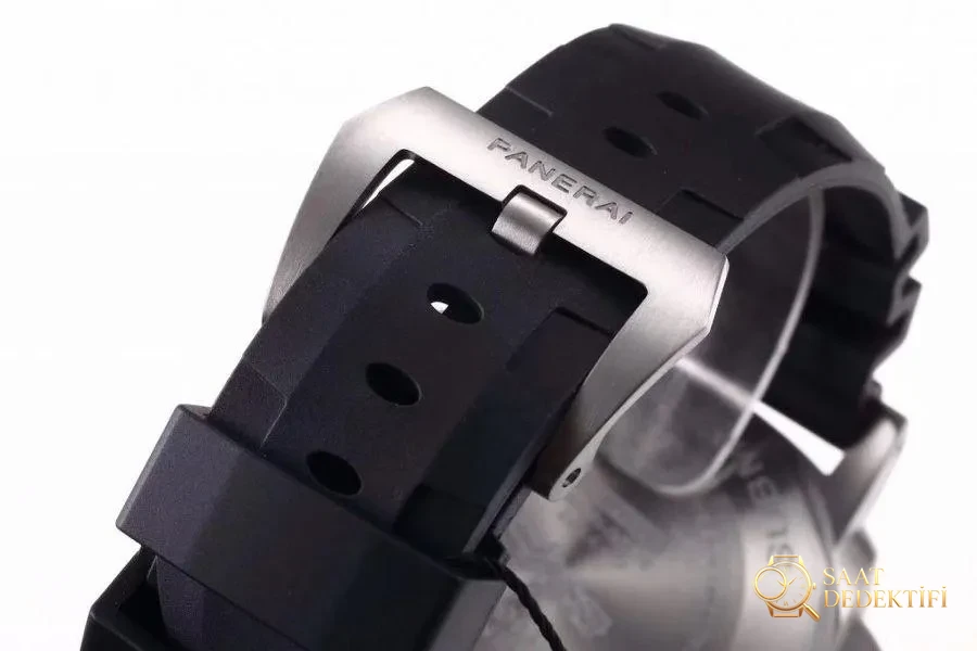 VS Factory Panerai Submersible serisi PAM00799 saat incelemesi - Bilekte Duruş ve Kasa Orantısı