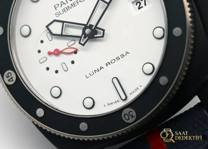 VS Factory Panerai Submersible Serisi PAM01543 Replika Kol Saati - VS Saat - Arka Kapak ve Mekanizma Detayı
