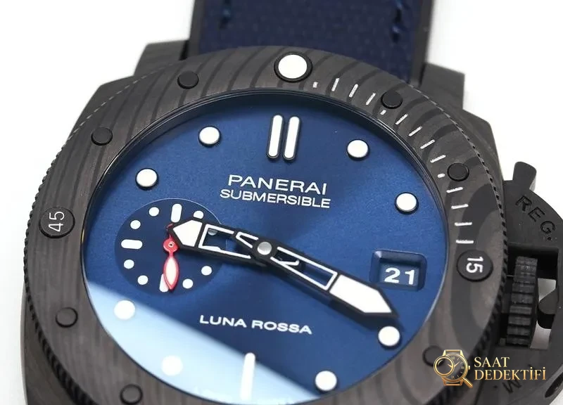 VS Factory Panerai Submersible Serisi PAM01563 Replika Kol Saati - VS Saat - Arka Kapak ve Mekanizma Detayı