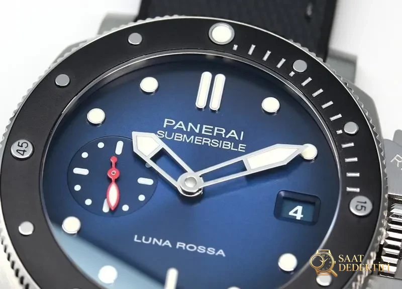 VS Factory Panerai Submersible Serisi PAM01565 Replika Kol Saati - VS Saat - Arka Kapak ve Mekanizma Detayı