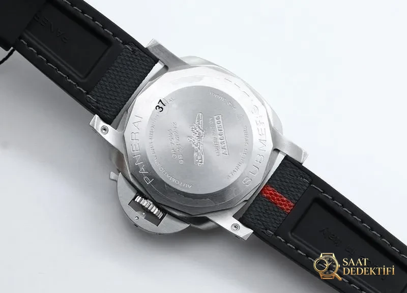 VS Factory Panerai Submersible Serisi PAM01579 Replika Kol Saati - VS Saat - Bilekte Duruş ve Kasa Orantısı
