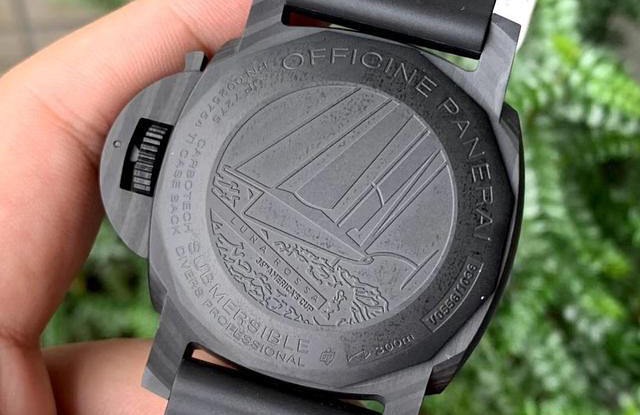 VS Factory Panerai Submersible serisi PAM1039 karbon fiber kol saati incelemesi — 6. fotoğraf