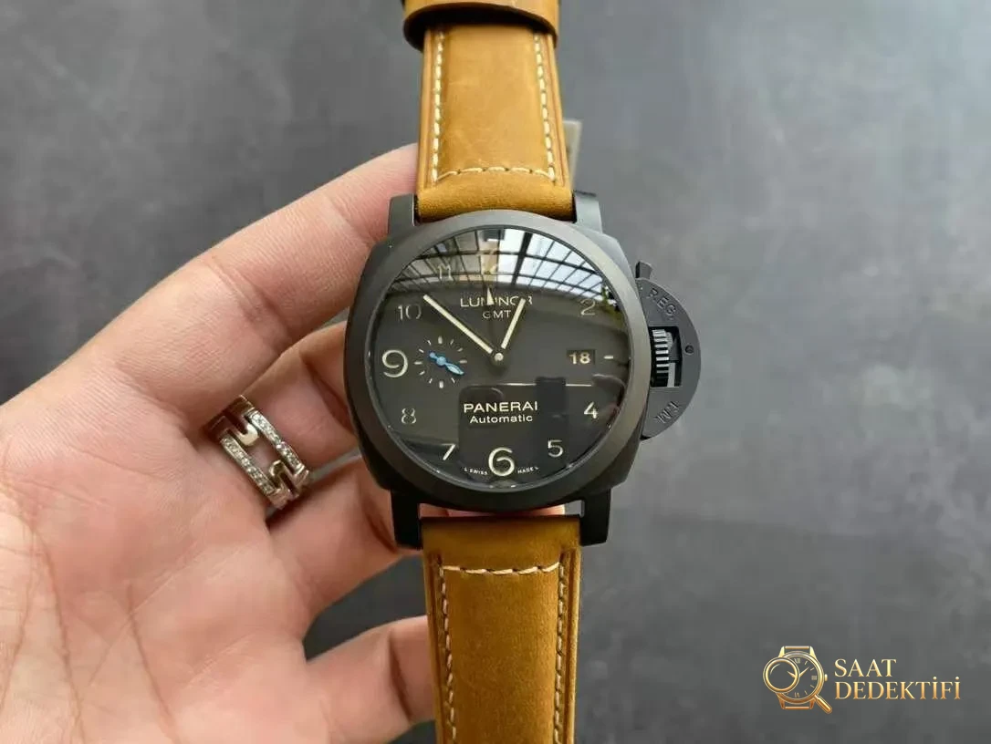 Panerai Luminor PAM1441 VS Factory İncelemesi - Ön Görünüm ve Kasa Tasarımı