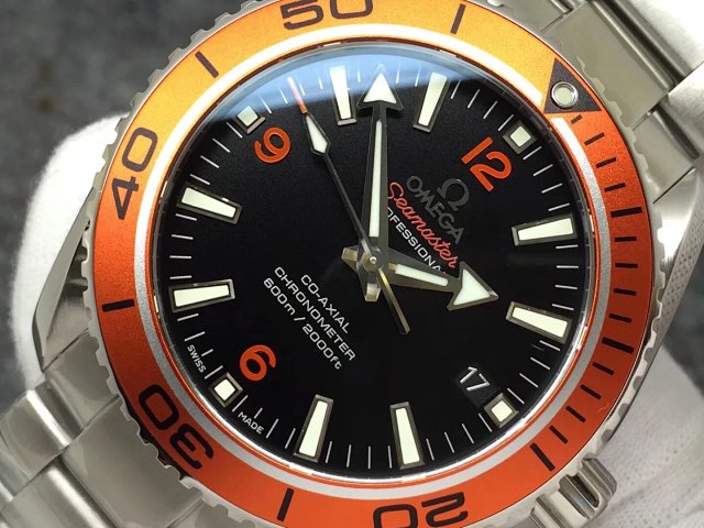 VS Factory Replika Omega Planet Ocean 600m Turuncu, Super Clone 8500 Mekanizmalı, Ücretsiz Turuncu Kauçuk Kayış Hediyeli — 7. fotoğraf