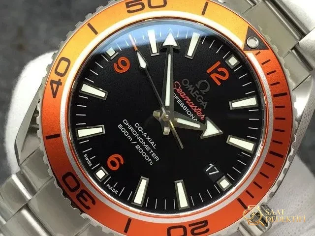 VS Factory Replika Omega Planet Ocean 600m Turuncu, Super Clone 8500 Mekanizmalı, Ücretsiz Turuncu Kauçuk Kayış Hediyeli - Klips Kilidi ve Lazer Damgalar